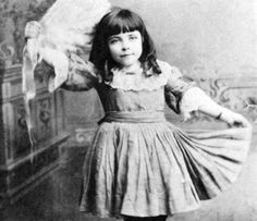 actress/comedian Gracie Allen as a little girl